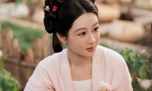 TVB​演员街头卖咖​啡：曾兼​职开过货车，从未放弃​当演员，我也是打工人